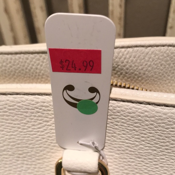 NWT Charming Charlie off-white/gold purse - Picture 6 of 9